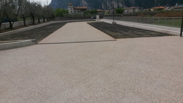 area manovra parcheggio area manovra parcheggio