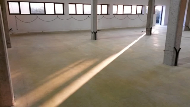 pavimento giallo pavimento giallo