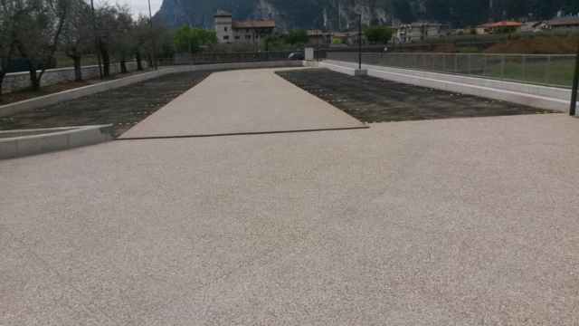 area manovra parcheggio area manovra parcheggio